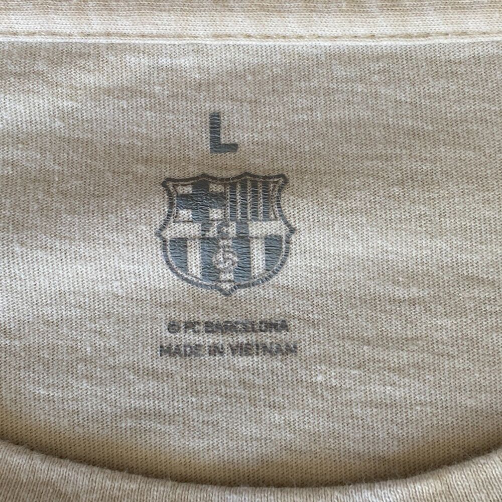 FC Barcelona FCB Men's Large Cream Graphic T-Shirt Barça Soccer - Picture 3 of 11